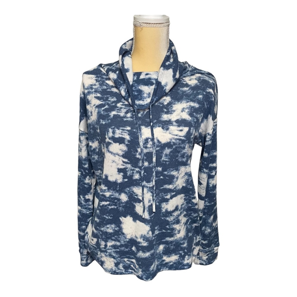 Hem & Thread‎ Tie Dye Pullover Blue and White Size M